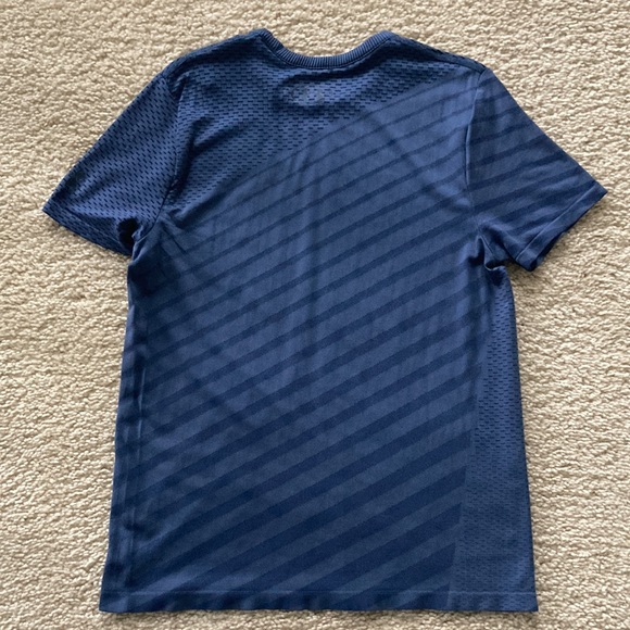 Boys Under Armour Short Sleeve Tee in Blue - Picture 6 of 6
